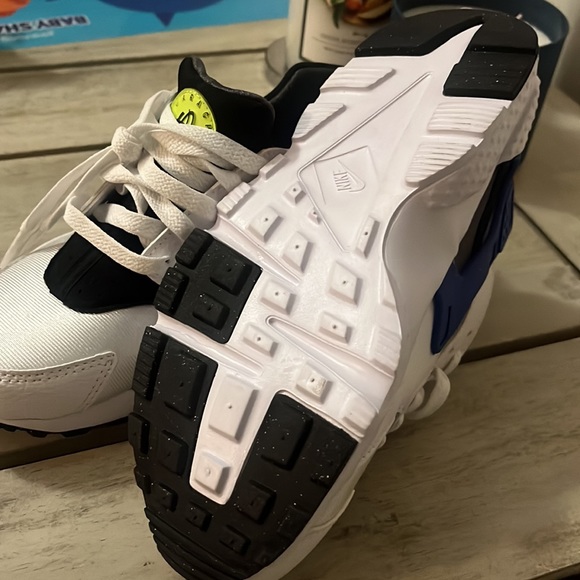 no box - Picture 2 of 2